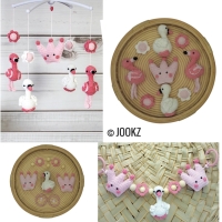 Haakpatroon muziekmobiel zwaan en flamingo